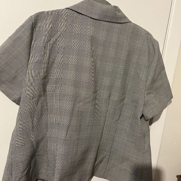 MELISSA HARPER SHORT SLEEV BLAZER/TOP SZ 14 - Picture 2 of 4